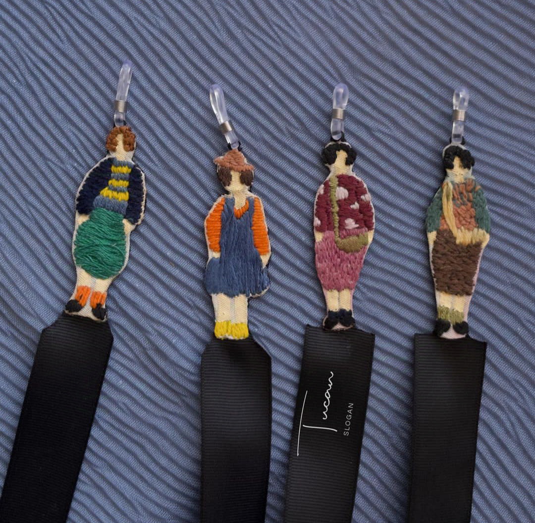 بند عینک گلدوزی شده